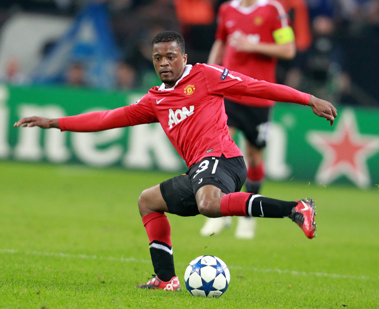 尽管面对强 尽管面对强